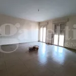 Rent 3 bedroom apartment of 100 m² in Syracuse