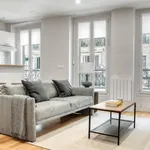 Rent 1 bedroom apartment of 462 m² in Paris