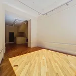 Rent 2 bedroom house of 6973 m² in Bruxelles