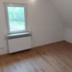 Miete 5 Schlafzimmer wohnung von 178 m² in Krefeld