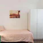 Rent a room of 120 m² in valencia