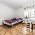 Rent a room of 90 m² in valencia