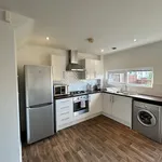 Rent 4 bedroom flat of 85 m² in Manchester