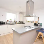 Rent 2 bedroom flat in Essex