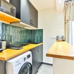 Rent 1 bedroom apartment of 33 m² in paris