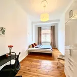 Rent 1 bedroom apartment of 66 m² in Berlin