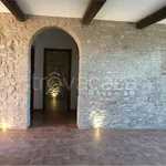 Rent 4 bedroom apartment of 70 m² in Spello