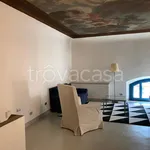 Affitto 3 camera appartamento di 100 m² in Firenze