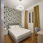 Rent a room in lisbon