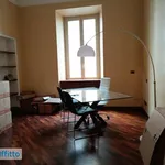 Affitto 6 camera appartamento di 262 m² in Rome