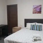 Rent 3 bedroom apartment in Barcelona