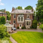 Rent 7 bedroom house in Yorkshire And The Humber