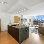 Rent 1 bedroom apartment of 76 m² in New York City