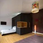 Miete 3 Schlafzimmer wohnung von 22 m² in Frankfurt