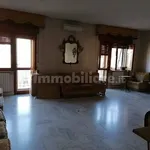 Rent 5 bedroom apartment of 200 m² in Foggia