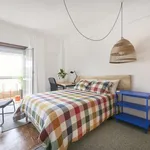 Rent a room in lisbon