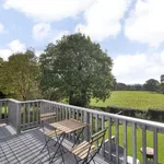 Rent 5 bedroom house in South East England