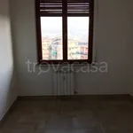 Affitto 4 camera appartamento di 154 m² in Perugia