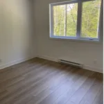 Rent 5 bedroom apartment in Sherbrooke