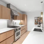 Rent 2 bedroom apartment of 180 m² in New York