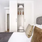 Rent 3 bedroom apartment of 93 m² in barcelona