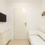 Rent 1 bedroom apartment of 35 m² in madrid