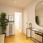 Rent 6 bedroom apartment of 118 m² in Barcelona