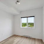 Rent 3 bedroom apartment of 89 m² in Gatineau