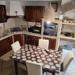 Rent 5 bedroom apartment of 95 m² in Torrile