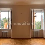 Rent 5 bedroom apartment of 172 m² in Rome