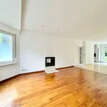 Huur 6 slaapkamer huis van 541 m² in Uccle