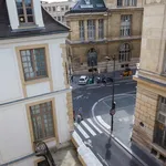 Rent 1 bedroom apartment of 59 m² in Paris