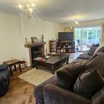 Rent 5 bedroom house in Camberley