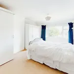 Rent 4 bedroom house in Wales