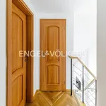 Pronajměte si 2 ložnic/e byt o rozloze 70 m² v Prague