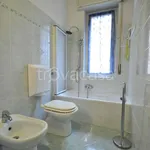 Rent 5 bedroom apartment of 95 m² in Genova