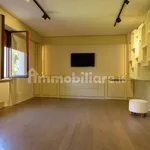 Affitto 4 camera appartamento di 117 m² in Parma