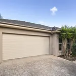 Rent 4 bedroom house in Point Cook