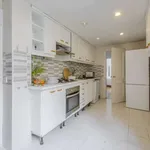 Rent a room of 180 m² in madrid