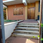 Rent 5 bedroom house of 210 m² in Roma