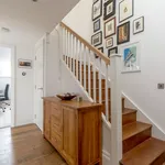 Rent 3 bedroom flat of 109 m² in City of Edinburgh