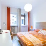 Rent 2 bedroom apartment of 65 m² in milan