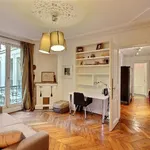 Appartement de 1200 m² avec 3 chambre(s) en location à Paris