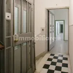 Rent 5 bedroom apartment of 215 m² in Genoa