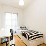 Rent a room of 140 m² in madrid