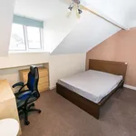 Rent 6 bedroom house in Leeds