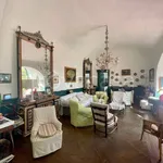 Rent 6 bedroom house of 222 m² in Capri