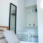 Rent a room of 290 m² in Barcelona