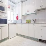 Rent a room of 120 m² in madrid