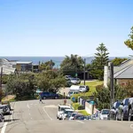 Rent 2 bedroom apartment in Queenscliff